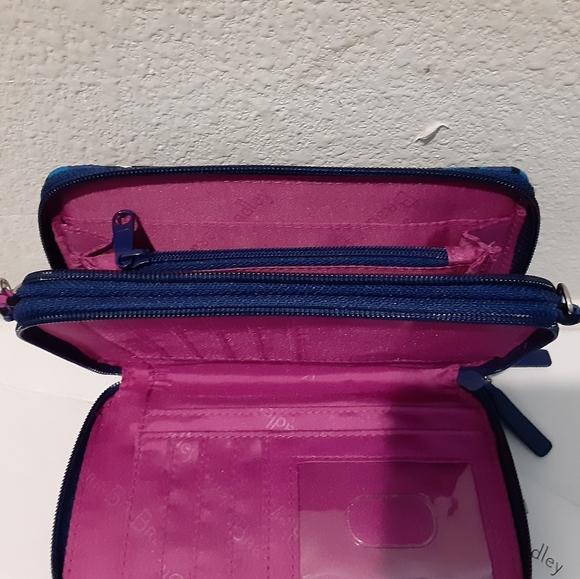 Vera Bradley crossbody - Picture 7 of 8